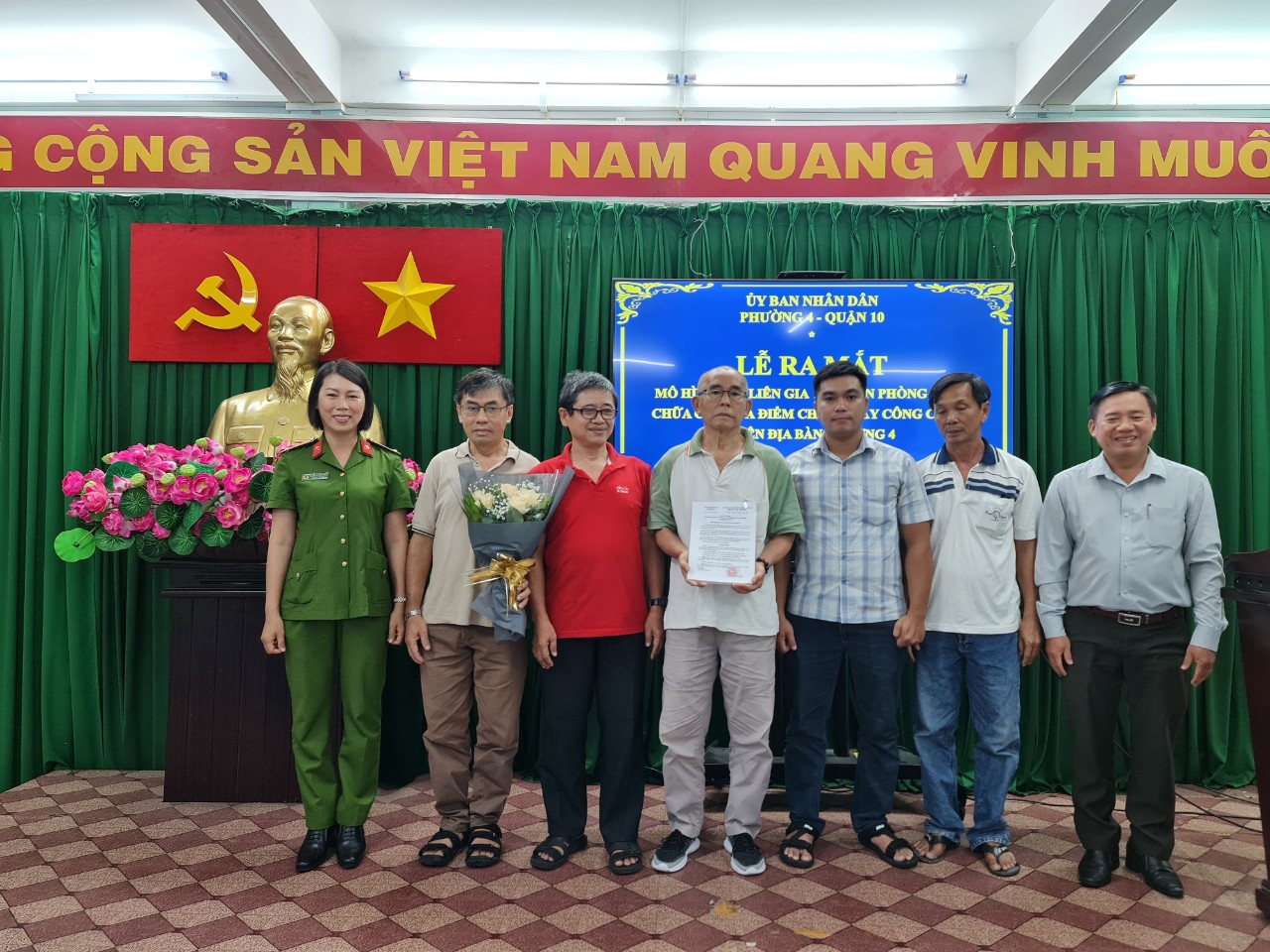 Image: PHÁT HUY VAI TRÒ “TỔ LIÊN GIA AN TOÀN PCCC” VÀ “ĐIỂM CHỮA CHÁY CÔNG CỘNG”